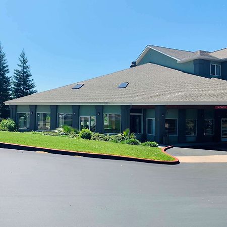 Surestay Plus Hotel By Best Western Redding Εξωτερικό φωτογραφία