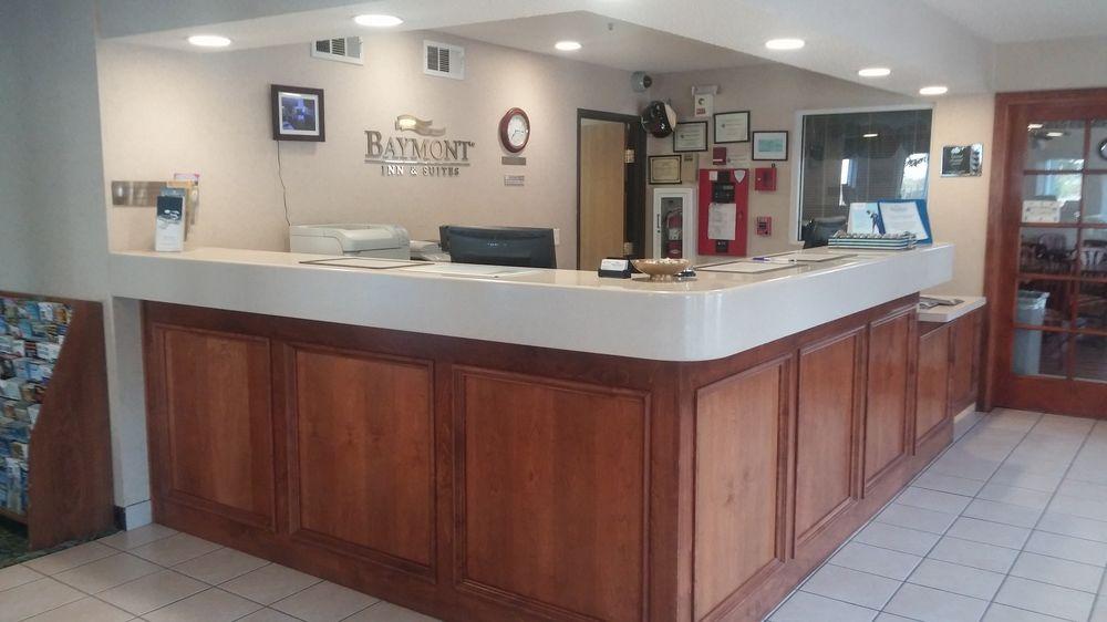 Surestay Plus Hotel By Best Western Redding Εξωτερικό φωτογραφία