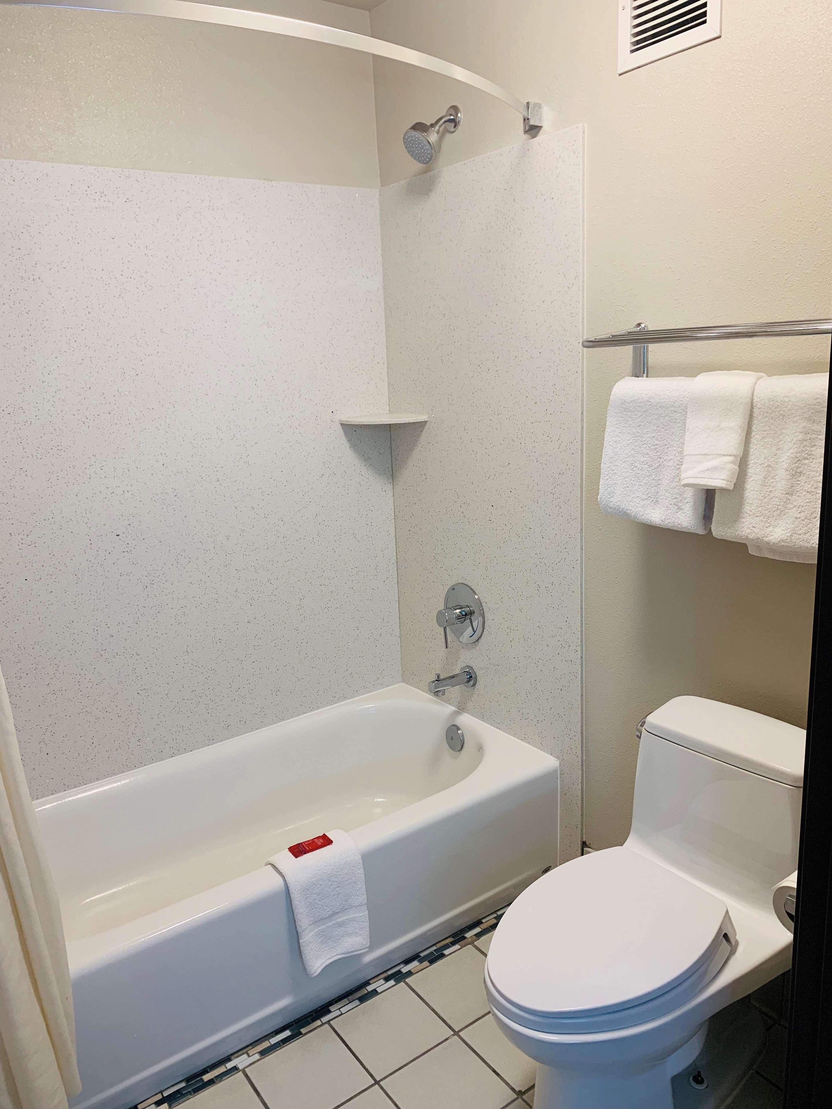 Surestay Plus Hotel By Best Western Redding Δωμάτιο φωτογραφία