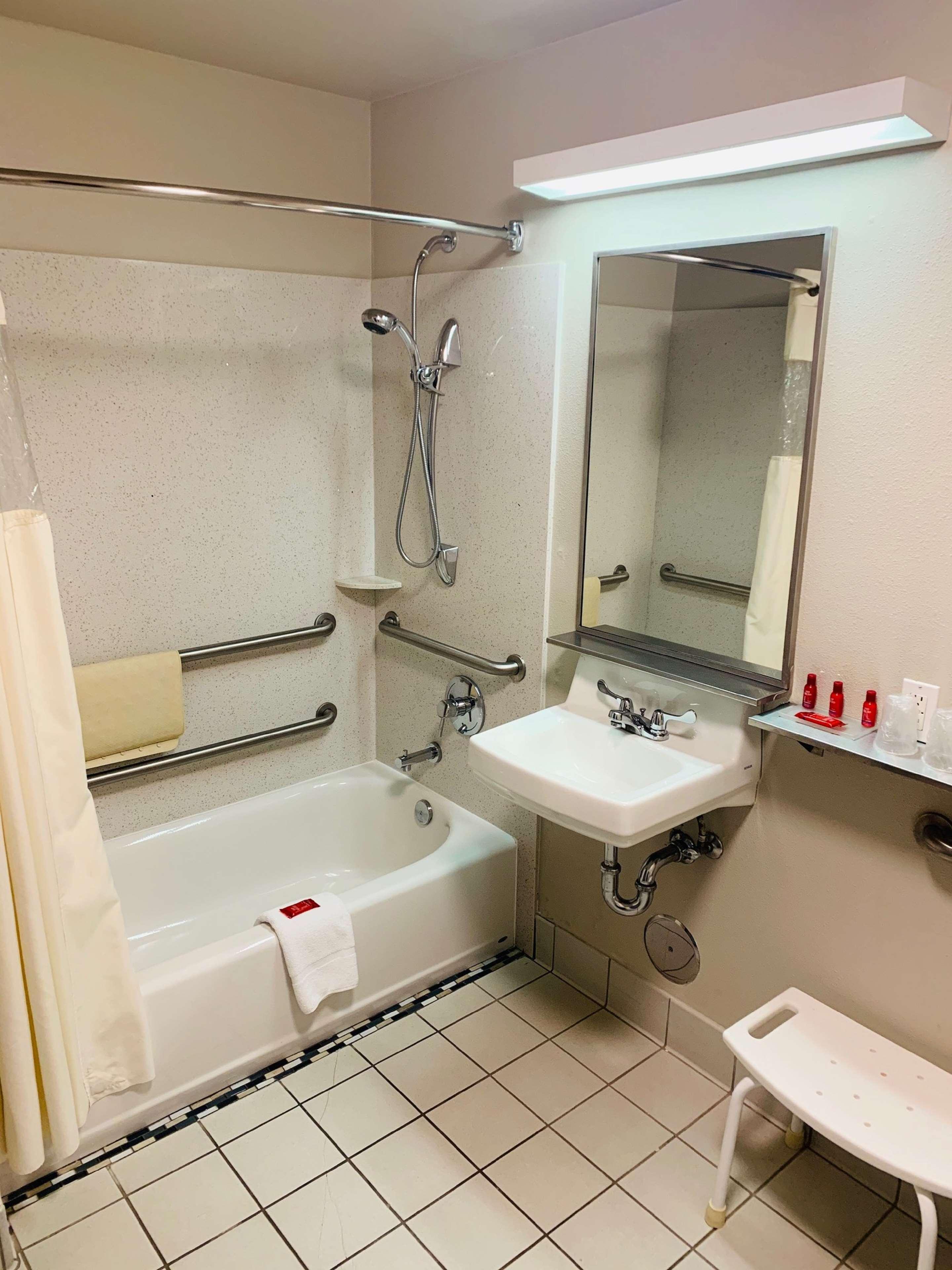 Surestay Plus Hotel By Best Western Redding Εξωτερικό φωτογραφία
