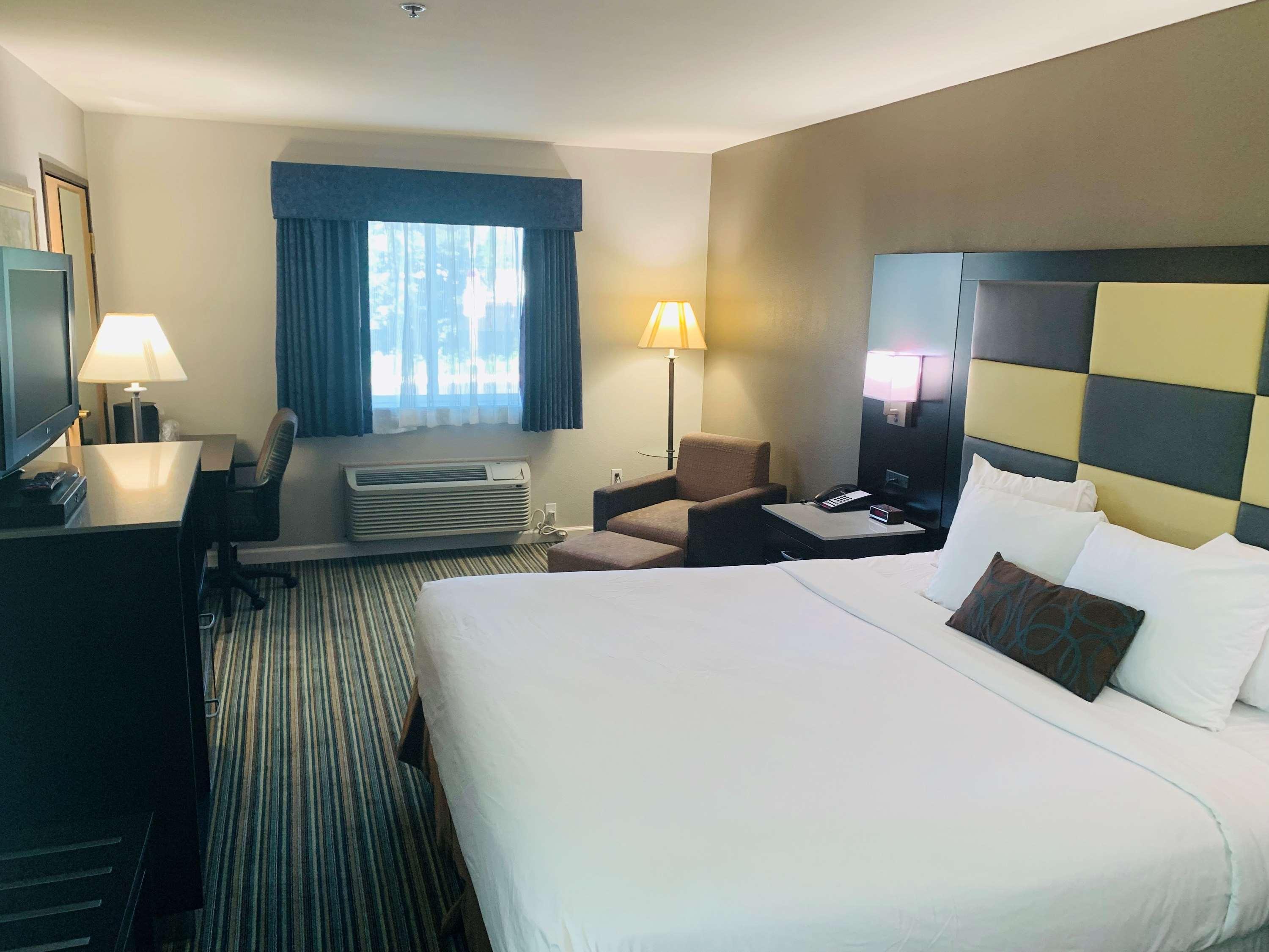 Surestay Plus Hotel By Best Western Redding Εξωτερικό φωτογραφία