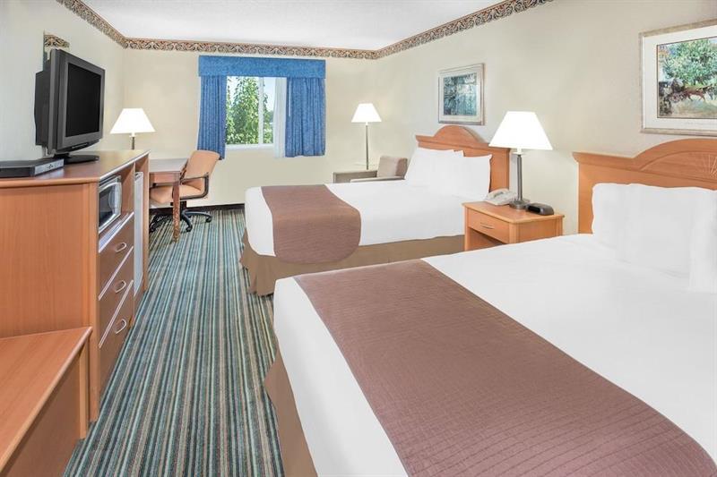 Surestay Plus Hotel By Best Western Redding Εξωτερικό φωτογραφία