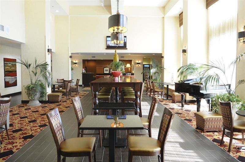 Surestay Plus Hotel By Best Western Redding Εξωτερικό φωτογραφία